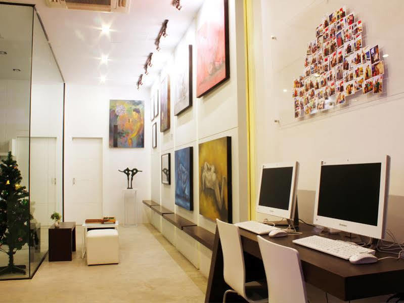 The Artist House Hotel Patong Exterior photo